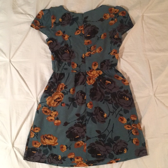 Dress (mini) - Picture 2 of 4